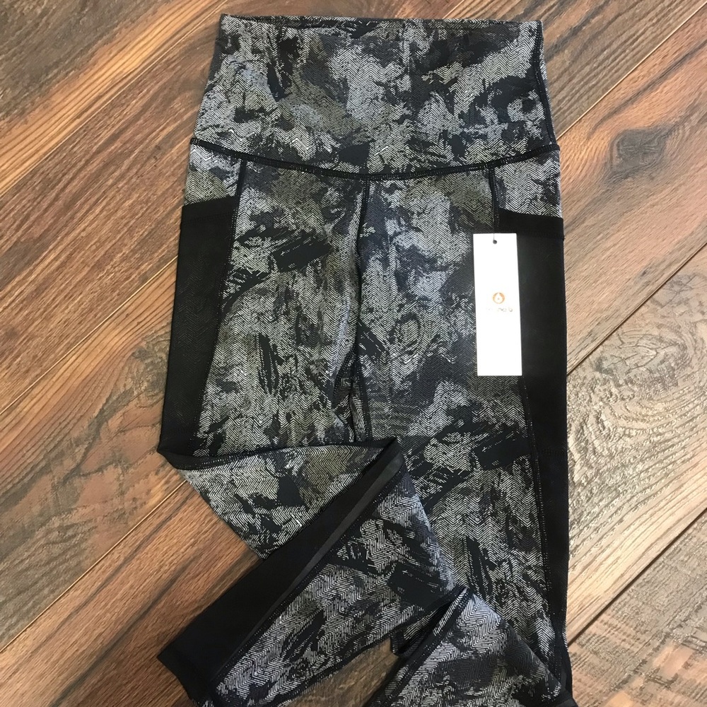 Mono B high waisted leggings